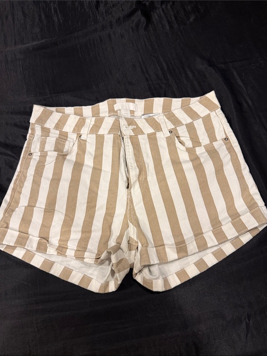 H&M Pants - H&M Beige & White Vertical Stripe Jean Shorts